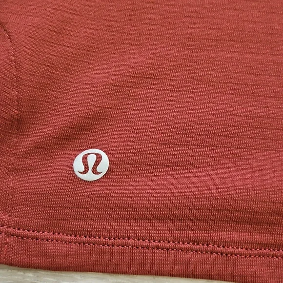 Lululemon Train to Be Tank Top Stripe Rain Stripe Savannah Size 8 - Picture 6 of 6